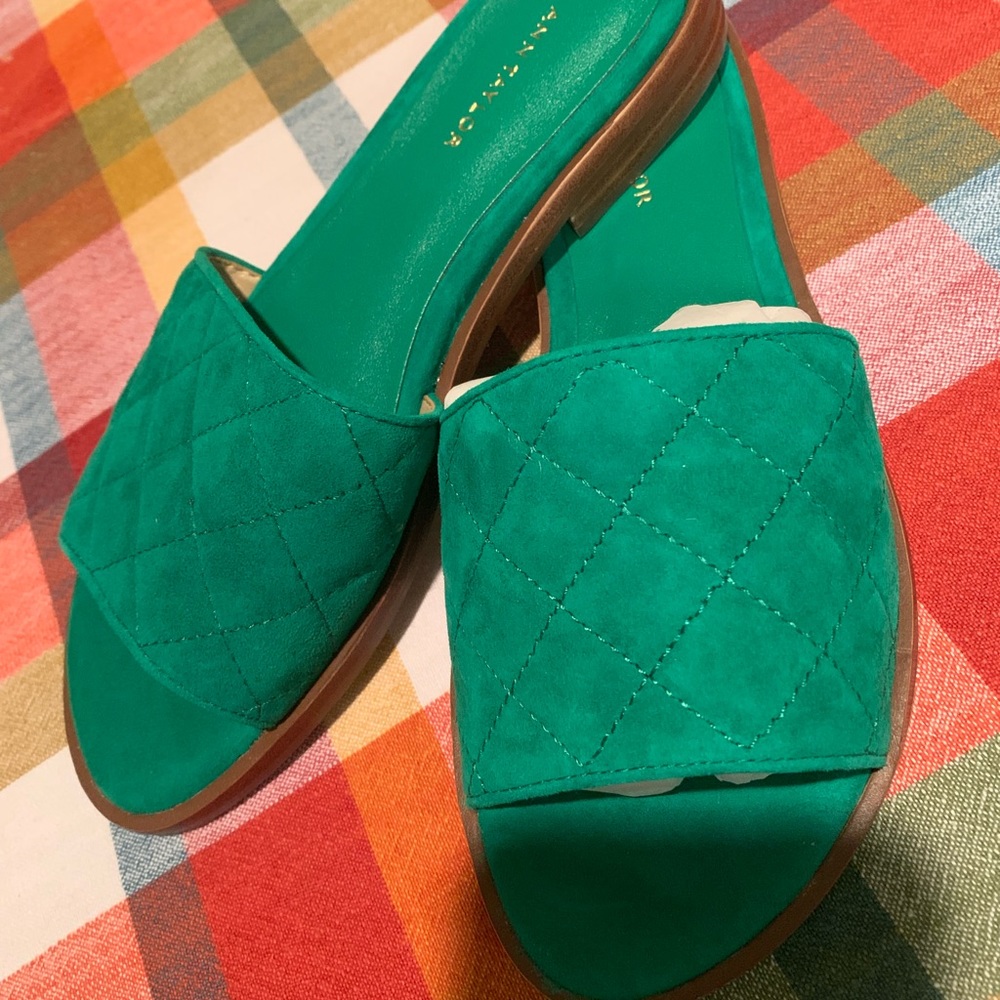 Ann Taylor sandal